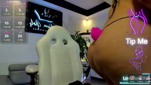 Snapshot of anaruiz1_ chatting on October 21, 2025, 12:28 pm ana online show from October 21, 2025, 12:28 pm