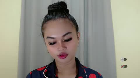 Snapshot of anaruru_ chatting on January 23, 2025, 4:15 pm ANA online show from January 23, 2025, 4:15 pm