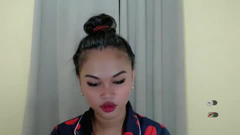 Snapshot of anaruru_ chatting on February 11, 2025, 8:10 pm ANA online show from February 11, 2025, 8:10 pm