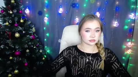 Snapshot of anastacyyellig chatting on December 16, 2024, 7:43 pm anastacyyellig online show from December 16, 2024, 7:43 pm