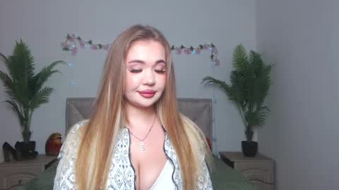 anastacyyellig online show from May 29, 2026, 7:34 pm