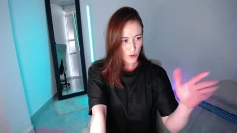 anastasia_doll8 online show from April 13, 2026, 9:42 pm