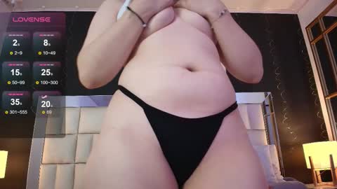Snapshot of anastasia_windel chatting on October 12, 2025, 9:52 am Anastasia online show from October 12, 2025, 9:52 am