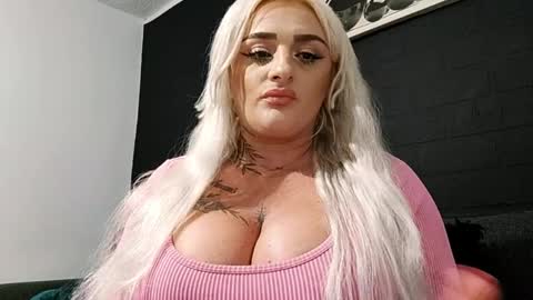 AnastasiaAmore online show from June 4, 2026, 9:43 pm