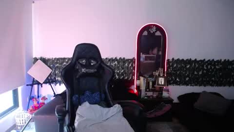 Jennyfer.... but u can say me Anastasia online show from October 15, 2025, 9:04 pm