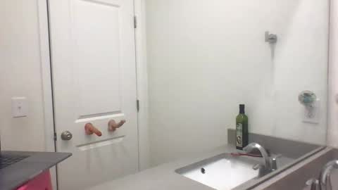 Anastasia online show from April 9, 2026, 3:39 pm