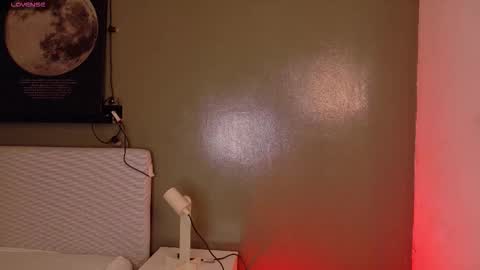 Kendra  online show from November 17, 2025, 10:21 am