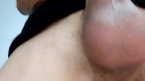 Snapshot of andemax chatting on February 13, 2025, 8:48 am And 16.8 online show from February 13, 2025, 8:48 am