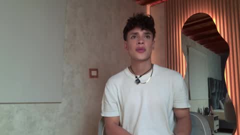 Snapshot of ander_ashford77 chatting on June 8, 2026, 12:38 pm Ander online show from June 8, 2026, 12:38 pm