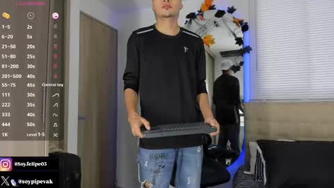 Ander online show from November 1, 2025, 11:23 am