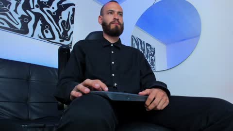 Andrs   -                   online show from January 11, 2025, 7:05 pm