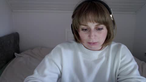 Snapshot of andorphina chatting on March 25, 2026, 11:27 am Andorphin online show from March 25, 2026, 11:27 am