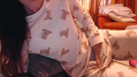 Andra online show from October 19, 2025, 12:50 pm