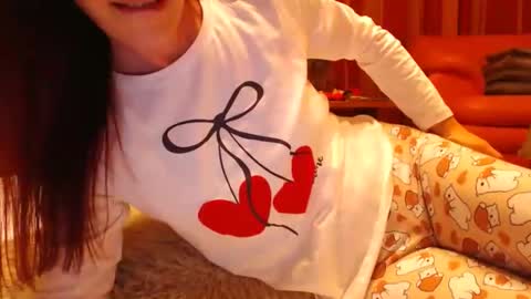 Andra online show from April 14, 2026, 7:09 pm