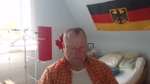 Snapshot of andre124231 chatting on September 8, 2025, 4:50 pm Andre online show from September 8, 2025, 4:50 pm