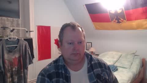 Snapshot of andre124231 chatting on November 4, 2025, 5:01 pm Andre online show from November 4, 2025, 5:01 pm