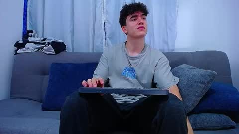 Andre Parker online show from December 16, 2025, 2:38 am