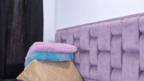 Andrea bigtits69 online show from September 8, 2025, 4:50 pm