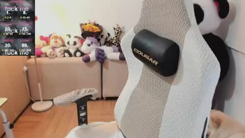 Snapshot of andrea_bonnie chatting on March 23, 2026, 11:20 pm andrea_bonnie online show from March 23, 2026, 11:20 pm