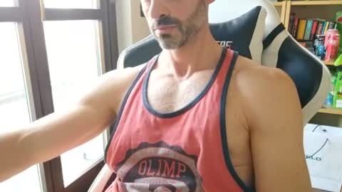 andrea_feetlover online show from June 18, 2026, 9:14 am