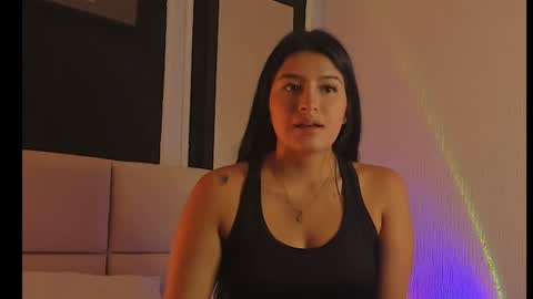 Snapshot of andrea_gomes_ chatting on January 15, 2025, 4:15 am andrea online show from January 15, 2025, 4:15 am