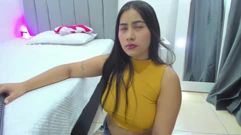  Andrea  online show from January 23, 2025, 12:52 pm