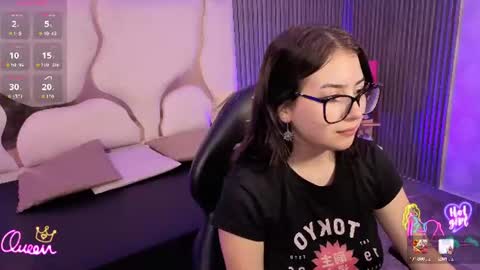 Snapshot of andrea_tay1 chatting on June 19, 2026, 7:06 pm andrea_tay1 online show from June 19, 2026, 7:06 pm