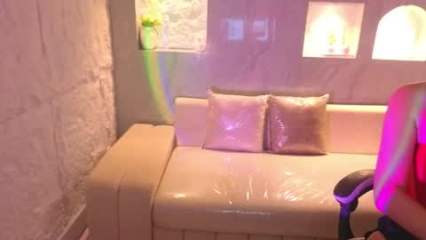 andrea_tx online show from April 11, 2026, 12:53 pm