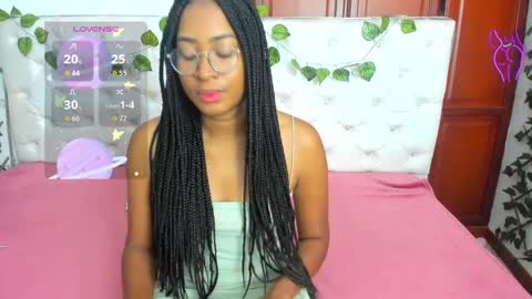 Naomi Andrea Daviss online show from October 27, 2025, 12:20 pm