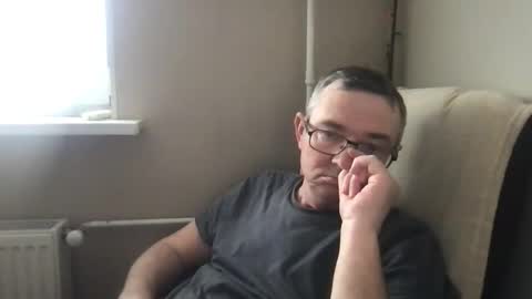 andreass60 online show from April 15, 2026, 10:55 am