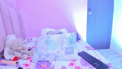 A n d r  e a S w e e t  online show from September 18, 2025, 7:38 pm