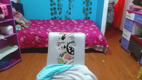 Snapshot of andrebigboobs chatting on November 30, 2025, 12:20 pm Andre online show from November 30, 2025, 12:20 pm