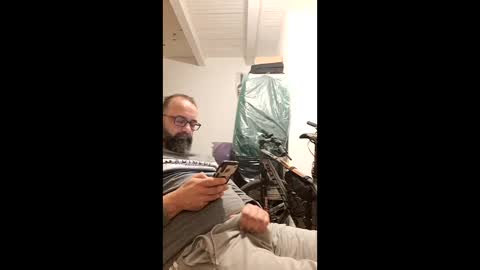 Snapshot of andrecool979 chatting on April 4, 2026, 8:17 pm Andre online show from April 4, 2026, 8:17 pm