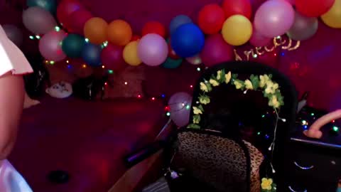 andreeajj online show from February 6, 2025, 5:19 pm