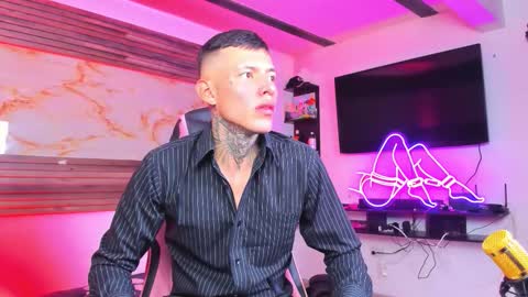 andrees_s online show from November 12, 2025, 2:12 am