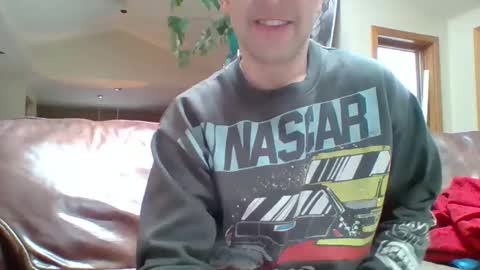 andres11111111111 online show from February 8, 2025, 5:29 pm