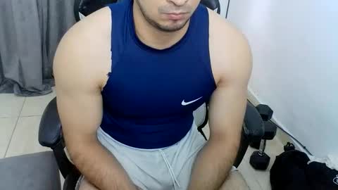 andres180950734 online show from December 20, 2025, 12:34 pm