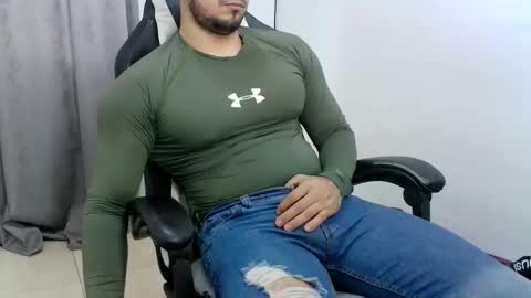 andres180950734 online show from January 8, 2026, 8:44 pm