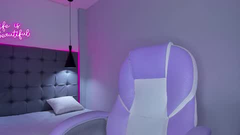 Snapshot of andres1_8 chatting on November 27, 2025, 2:13 am IM ANDRES online show from November 27, 2025, 2:13 am