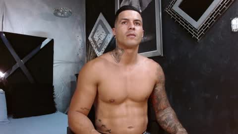 insta andres clark  online show from January 28, 2025, 3:04 am