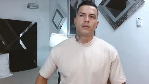 insta andres clark  online show from February 4, 2025, 6:27 pm