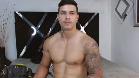 insta andres clark  online show from February 13, 2025, 9:06 pm