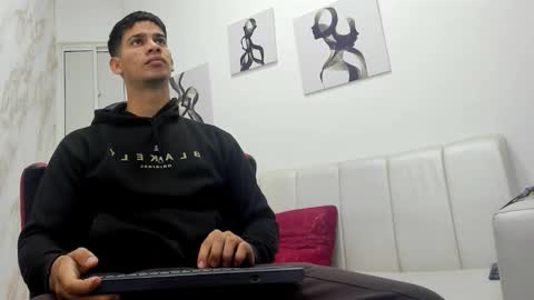 ANDRES  online show from October 14, 2025, 4:13 am