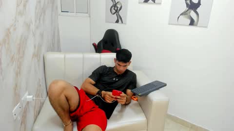 ANDRES  online show from October 16, 2025, 4:02 am