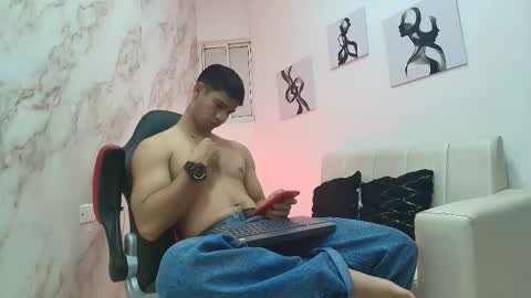 ANDRES  online show from December 18, 2025, 5:02 am