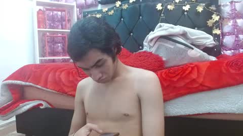 andresdark_07 online show from January 31, 2026, 7:11 pm