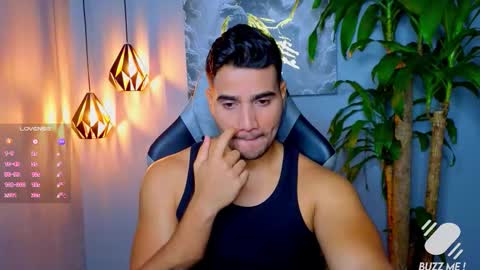Andres online show from October 12, 2025, 9:36 pm