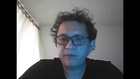Snapshot of andresfloga chatting on November 24, 2025, 4:29 pm andresfloga online show from November 24, 2025, 4:29 pm