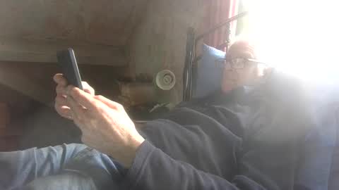 Andrew online show from April 3, 2026, 12:36 pm