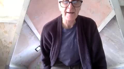 Andrew online show from April 7, 2026, 12:38 pm